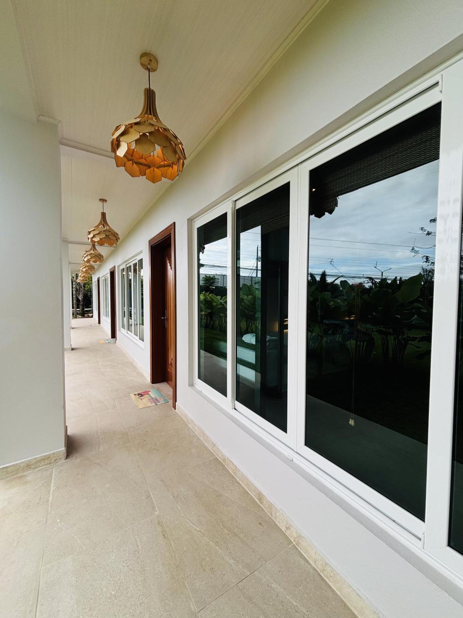 Arenal Backpackers Resort La Fortuna ภายนอก รูปภาพ A corridor at the University of the South Pacific