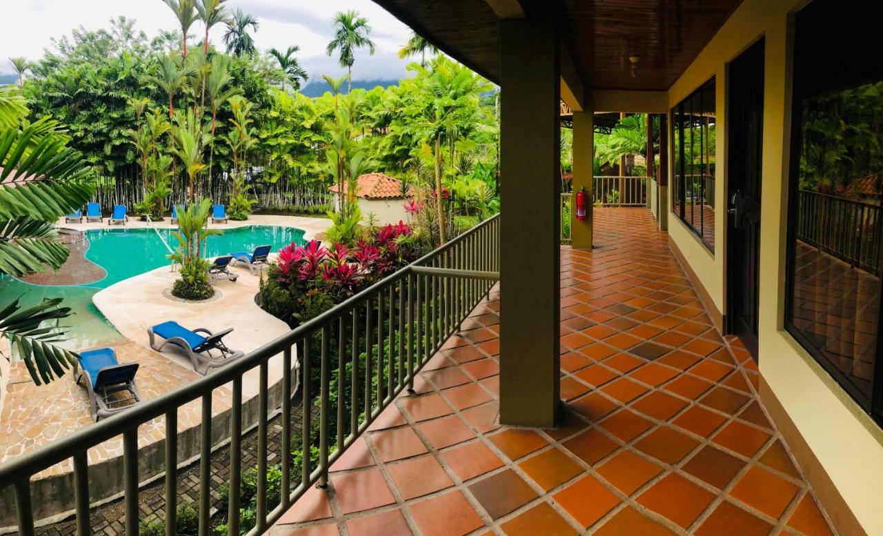 Arenal Backpackers Resort La Fortuna ภายนอก รูปภาพ